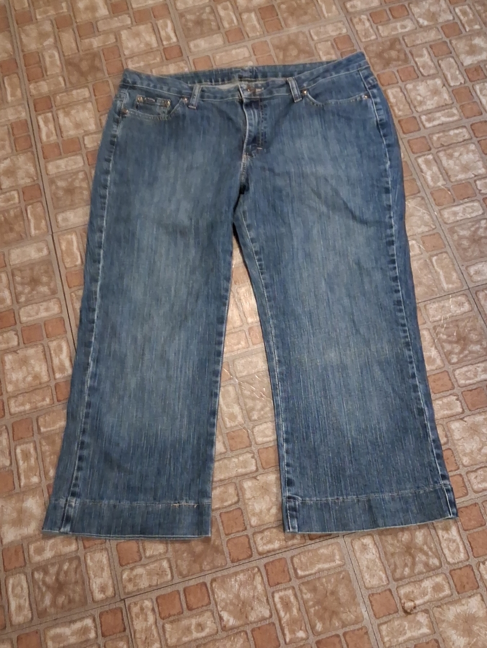 Riders by Lee Women's Wide-Leg Denim Jeans in Medium Blue Wash